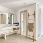 Pop - A Family-friendly Ambience By The Sea