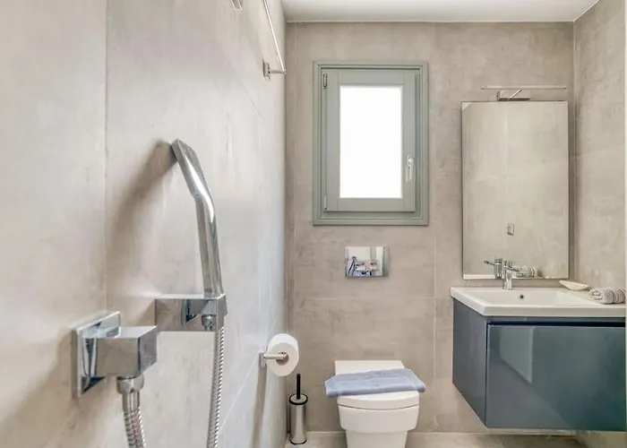 Villa Xifara - Seafront Santa Maria (Paros)