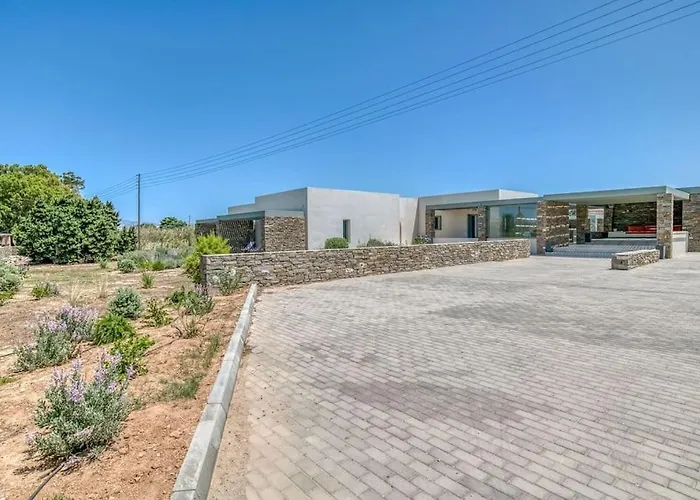 Xifara - Seafront Villa Santa Maria (Paros)